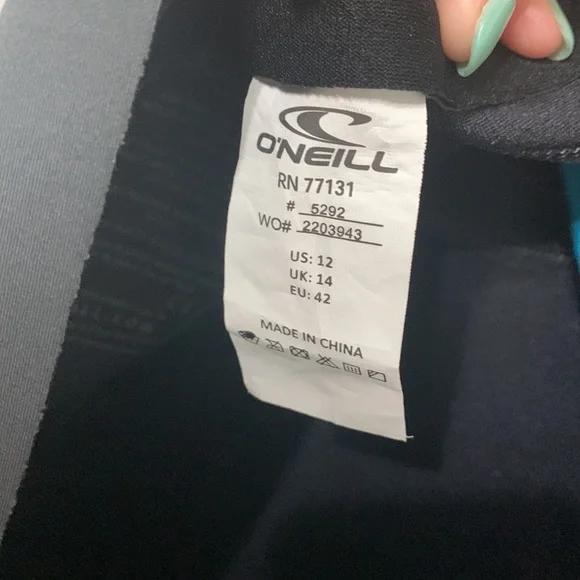 O'Neill Women's Wetsuit in Gray and Multicolor - Picture 5 of 6